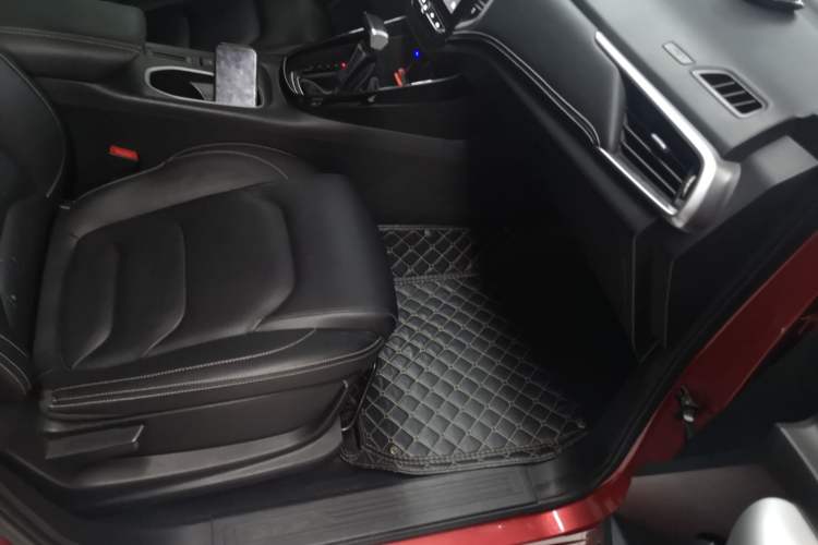 Used Baojun 530 2020 1.5T CVT Prestige Connected Version 7 Seats Right Front Seat