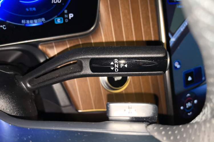 Used Mercedes-Benz EQE 2025 500 4MATIC Pioneer Edition
