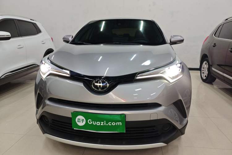 Used Toyota IZOA 2020 2.0L Yichi Version
