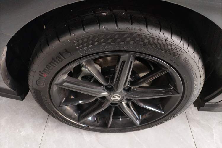 Used Changan UNI-V iDD 2023 ZhiDian iDD 1.5T 113km Smart & Fun Version
