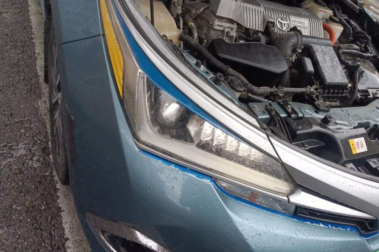 Used Toyota Corolla 2018 Dual-Engine 1.8L E-CVT Smart Edition
