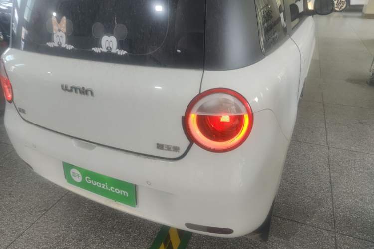 Used CHANGAN NEVO Lumin 2022 155 km – Refreshingly Sweet Edition Right Rear Taillight