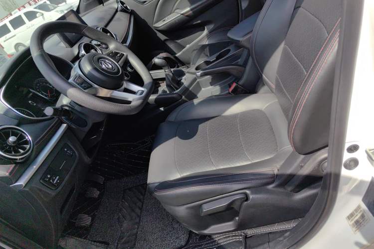 Used Dongfeng Fengon 500 2022 1.5L Manual Enjoyment Model
