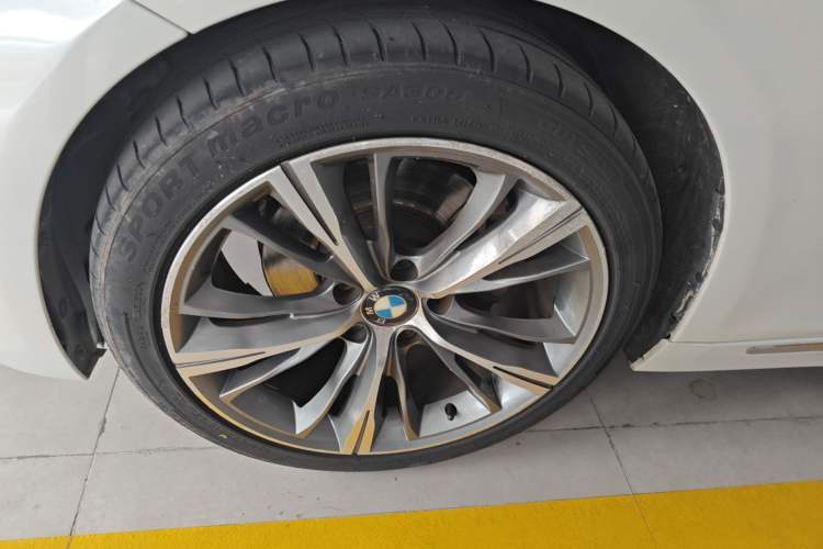 Used BMW 3 Series 2016 316Li Fashion Model
