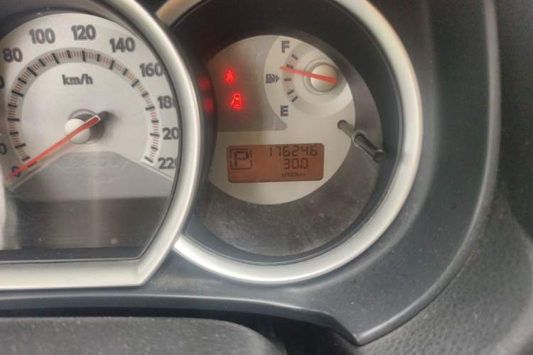 Used Nissan Tiida 2008 1.6L Automatic Smart Version