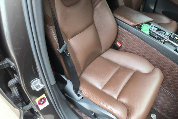 Used Volvo XC60 2022 B5 4x4 Smart Luxury Edition
