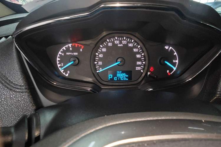 Used Ford Escort 2015 1.5L Automatic Fashion Model Instrument Cluster