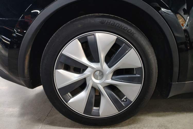 Used Tesla Model Y 2022 Rear-Wheel-Drive Version
