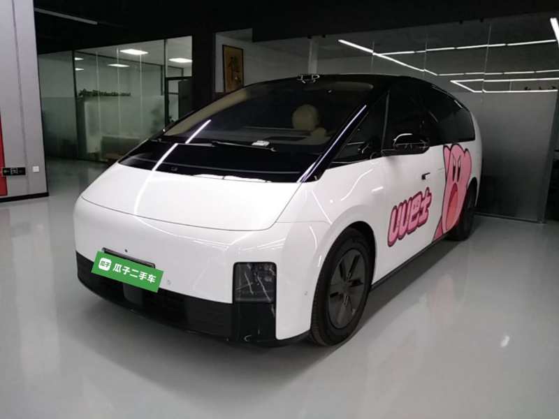 Used Li Auto MEGA 2025 Home Family Special Edition — 1