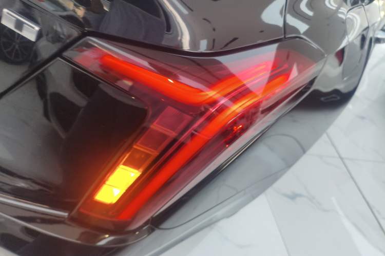 Used Cadillac CT5 2021 28T Luxury Model