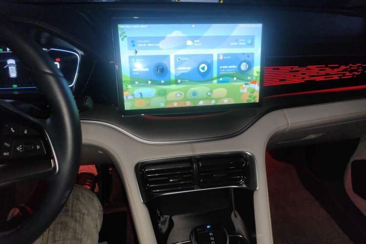 Used BYD Song PLUS New Energy 2021 EV Flagship Model Audio And AC Panel