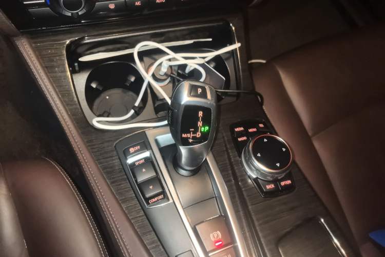 Used BMW 5 Series 2014 525Li Leading Model