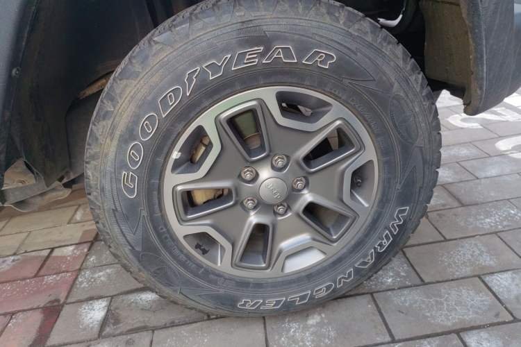 Used Jeep Wrangler 2015 3.6L Rubicon Four-Door Comfort Edition
