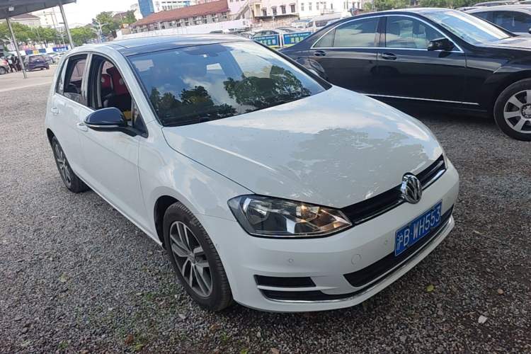 Used Volkswagen Golf 2017 230TSI Automatic Luxury Million-Vehicle Commemorative Edition
