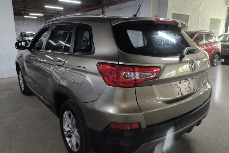 Used CHANGAN CS75 2014 2.0L Manual Luxury Version China V Standard
