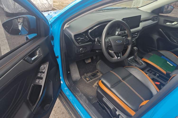 Used Ford Focus 2022 Sedan EcoBoost 180 Automatic Performance Edition