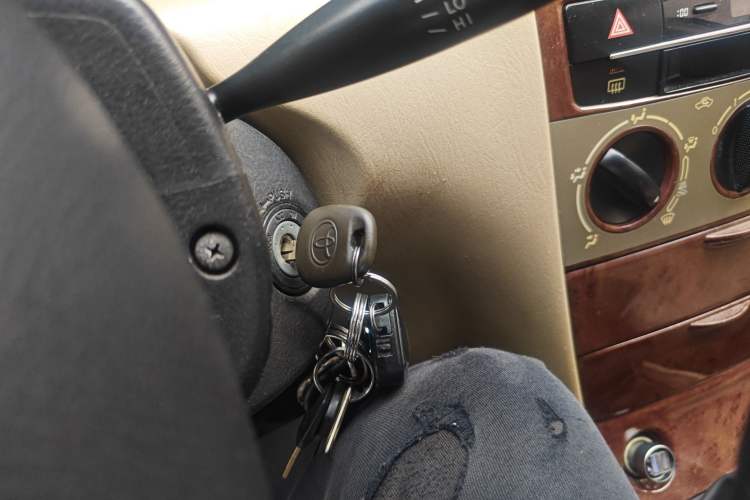 Used Toyota Corolla EX 2013 1.6L Manual Luxury Edition Vehicle Key