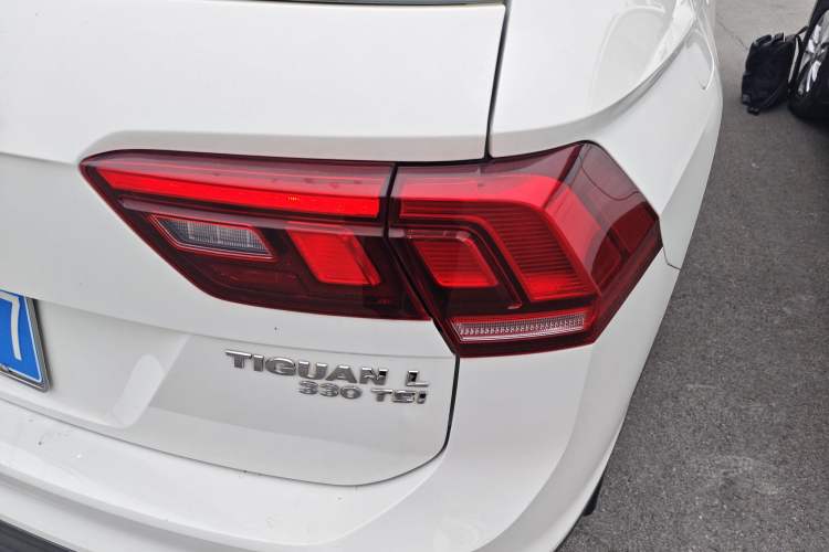 Used Volkswagen Tiguan L 2018 Revised Version 330TSI Automatic Two-Wheel Drive Trendy Edition
