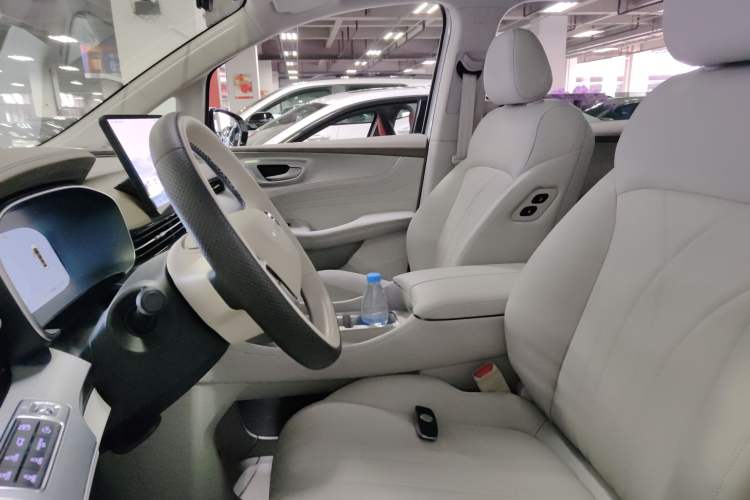 Used Roewe iMAX8 New Energy 2025 1.5T DMH Lu Zun Deluxe Edition Left Front Seat