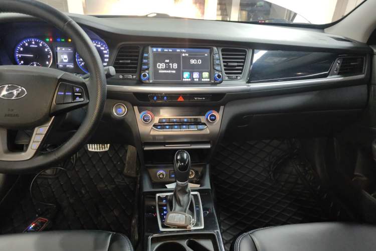Used Hyundai Mistra 2017 1.8L Automatic Smart GLS China V Standard Audio And AC Panel