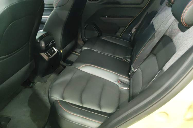 Used Geely Auto Cowboy 2025 1.5TD Fun-Offroad Version Left Rear Seat