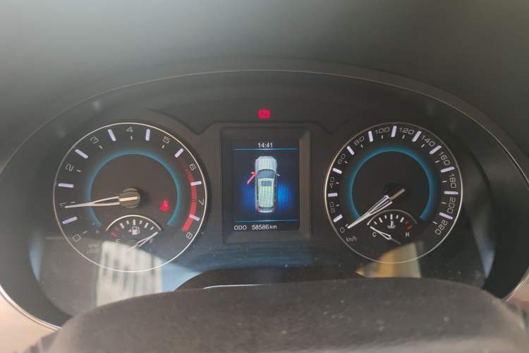 Used Haval H2 2016 Red-Label 1.5T Manual Two-Wheel Drive Luxury Model
