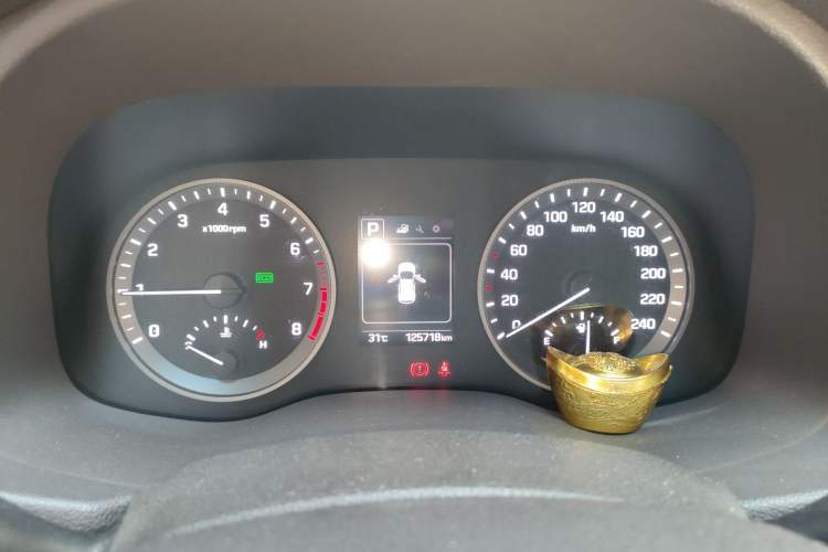 Used Hyundai Tucson 2015 1.6T Dual-Clutch Two-Wheel-Drive Smart Model Instrument Cluster