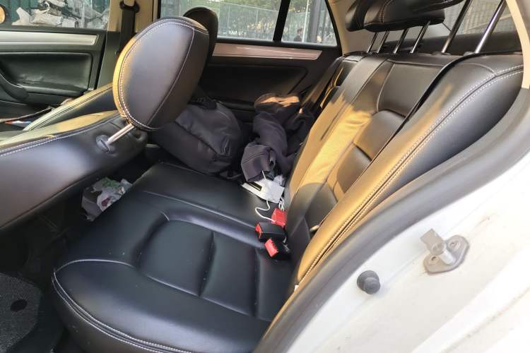 Used Volkswagen Bora 2015 Qihui Edition 1.6L Automatic Fashion Model Interior 4