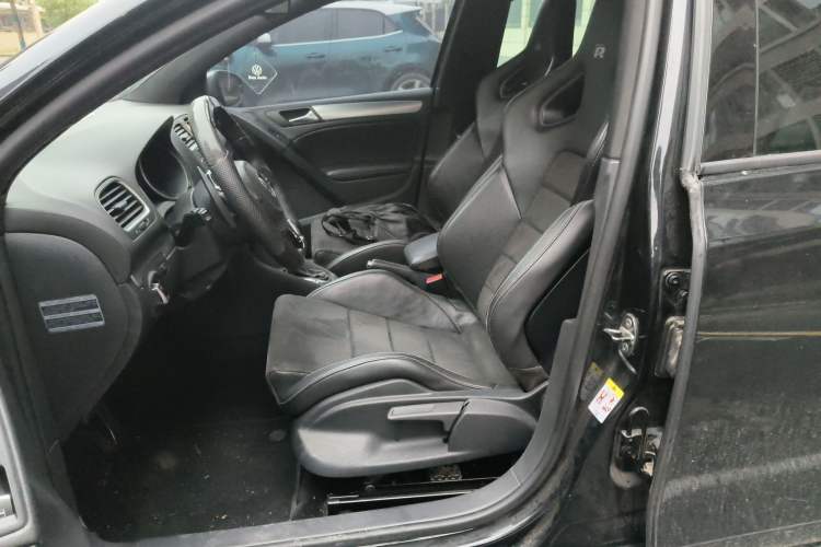 Used Volkswagen Golf 2011 2.0 TSI R Left Front Seat