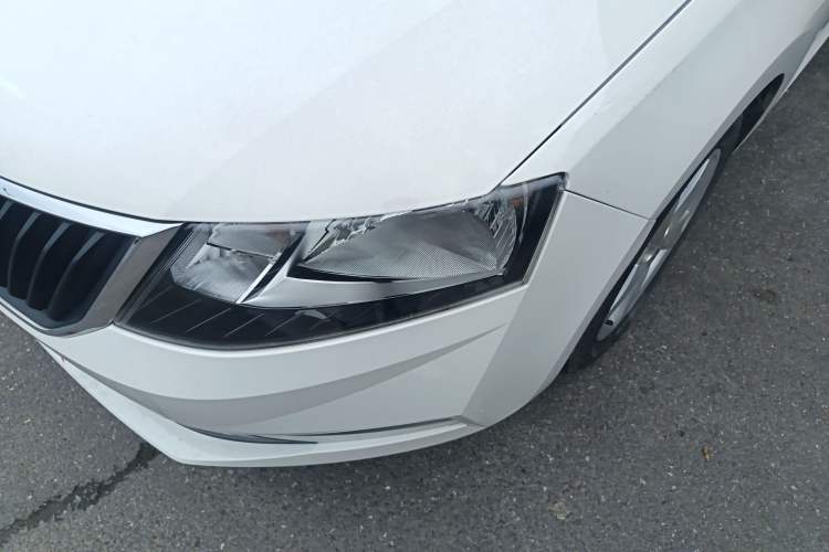 Used Skoda Rapid Spaceback 2018 1.6L Automatic Comfort Edition