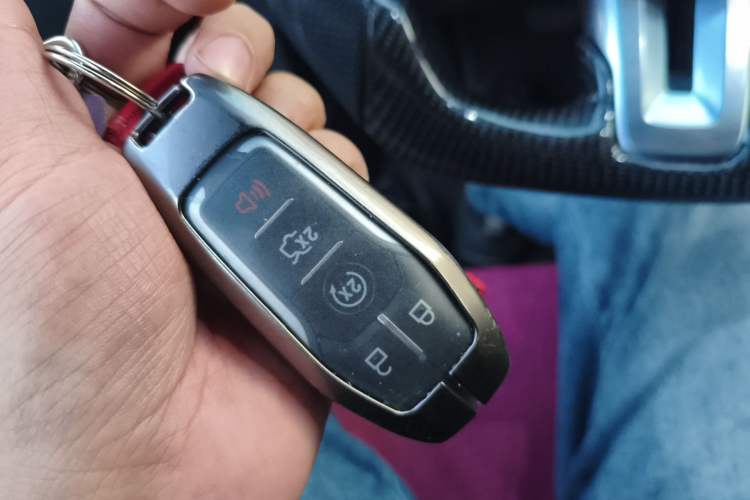 Used Ford Mustang 2015 2.3T Automatic U.S.-Spec Version Vehicle Key