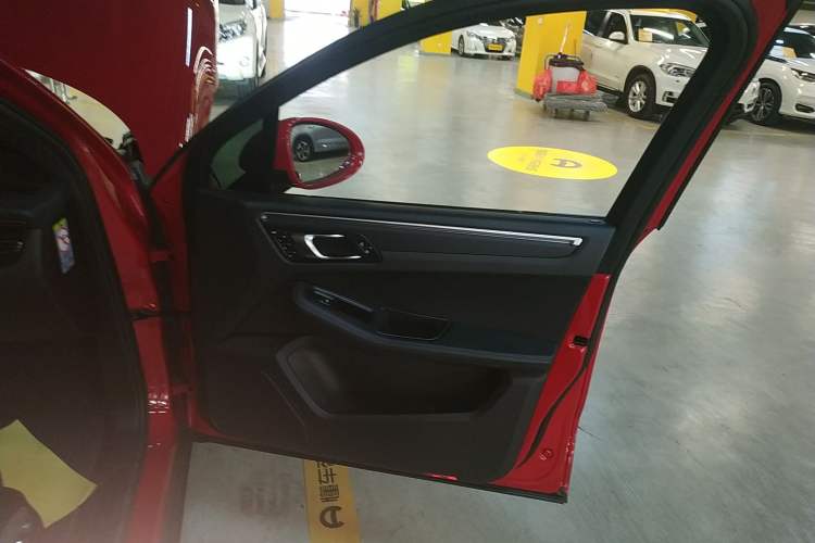 Used Porsche Macan 2020 Macan 2.0T