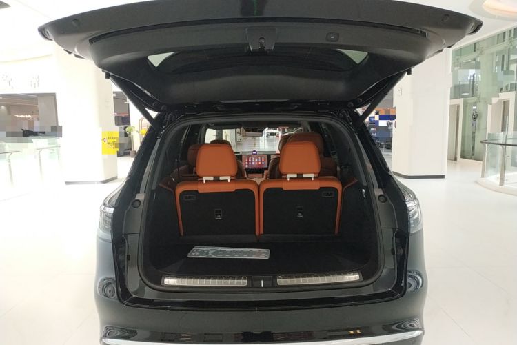 Used Hima AITO M8 2025 Extended-Range Max+ Version 53.4 kWh 6-Seater Edition Trunk