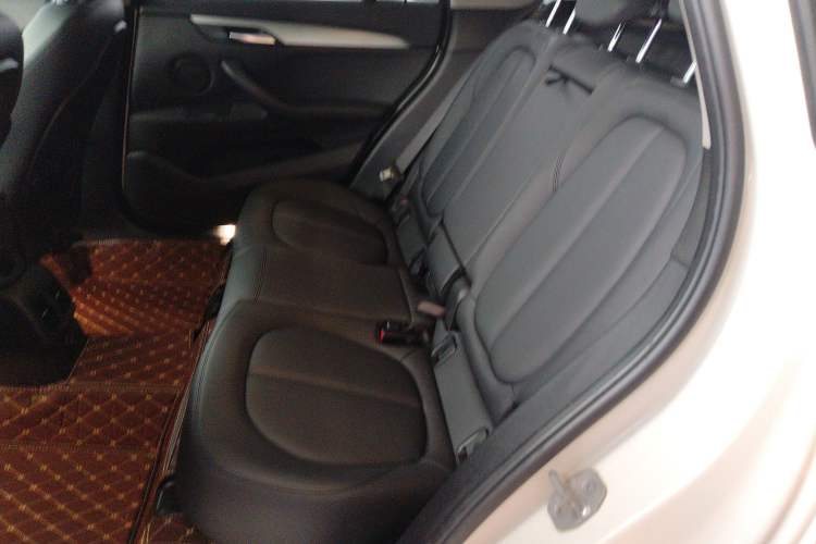 Used BMW X1 2018 sDrive18Li Fashion Model Left Rear Seat