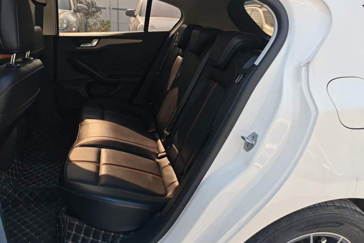 Used Ford Focus 2022 Hatchback EcoBoost 180 Automatic Performance Edition
