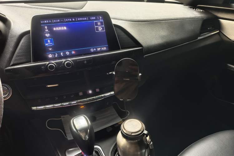 Used Cadillac CT4 2022 28T Luxury Edition Audio And AC Panel