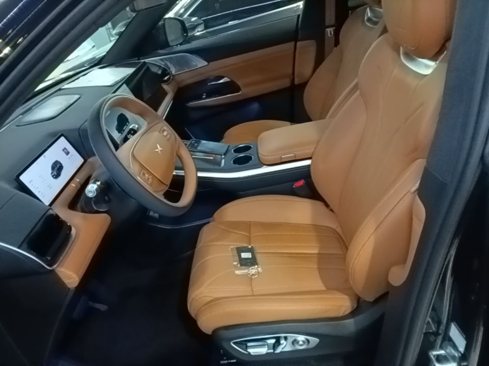 XPeng G9 2026 Model, 725 Max — снимка 17