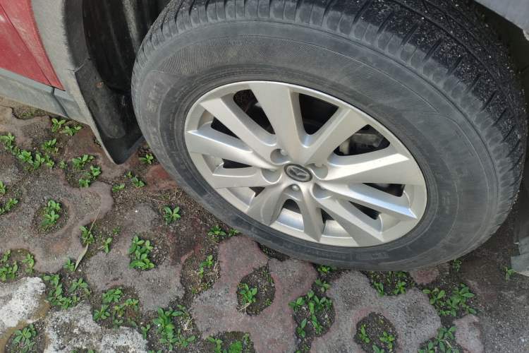 Used Mazda CX-5 2013 2.0L Automatic 4x4 Prestige Edition Right Front Wheel Hub