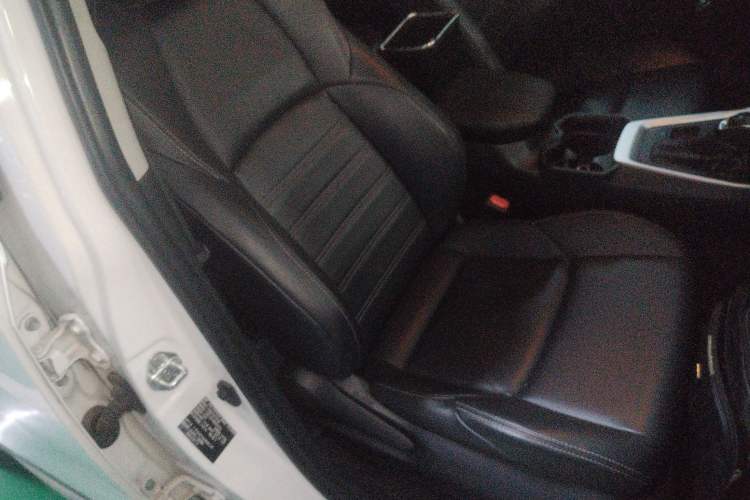 Used Toyota Wildlander 2021 Dual-Engine 2.5L E-CVT Two-Wheel Drive Luxury Edition
