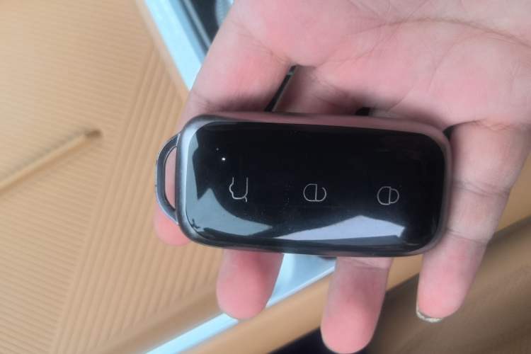 Used Geely Galaxy Xingjian 7 EM-i 2025 120km Launch+ Version Vehicle Key