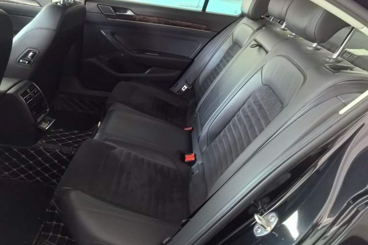 Used Volkswagen Magotan 2017 330TSI DSG Luxury Model