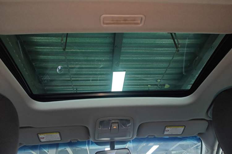 Used SsangYong Korando 2014 2.0L Gasoline Two-Wheel Drive Automatic Elite Navigation Edition
