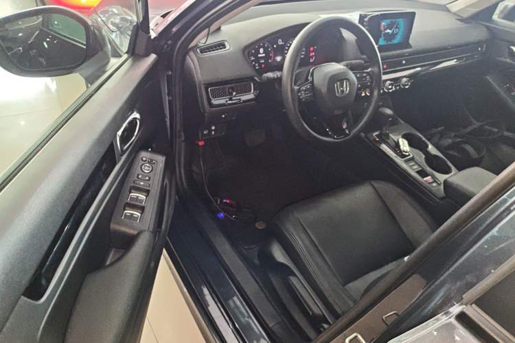 Used Honda Civic 2023 240TURBO CVT Dynamic Edition
