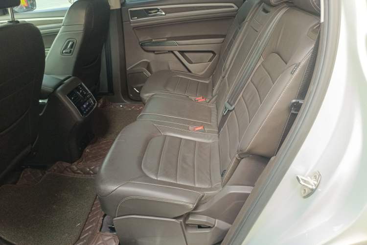 Used Volkswagen Teramont 2017 530 V6 Four-Wheel Drive Flagship Edition Left Rear Seat