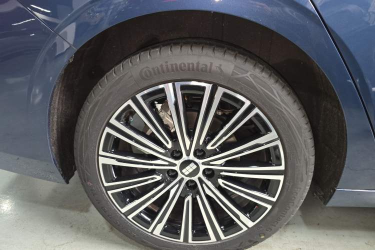 Used Geely Galaxy A7 2025 Model EM-i 150km Starship Edition