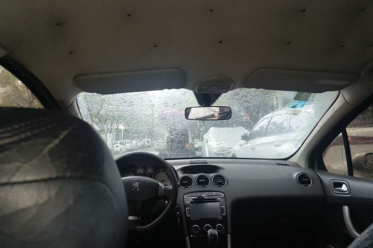 Used Peugeot 408 2013 1.6L Manual Comfort Edition Headliner