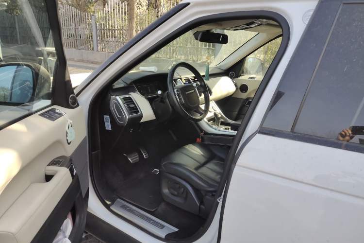 Used Land Rover Range Sport 2015 3.0 SC V6 HSE DYNAMIC Driver Seat