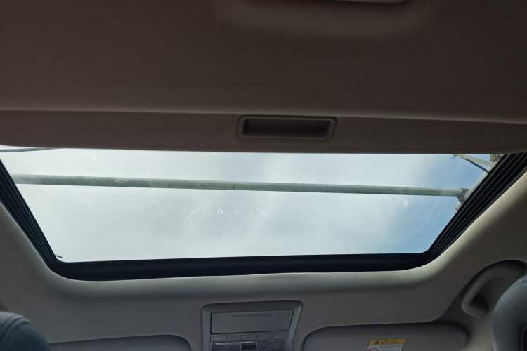 Used Chevrolet Captiva 2015 2.4L Two-Wheel Drive Urban Version 7 Seats