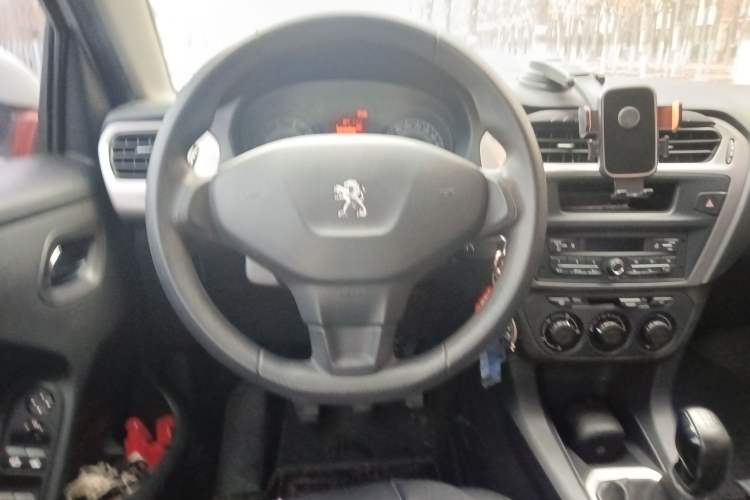 Used Peugeot 301 2014 1.6L Manual Comfort Edition
