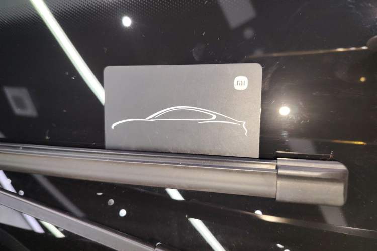 Used Xiaomi Auto SU7 2024 Four-Wheel Drive Ultra-Long Range Advanced Intelligent Driving Max Edition
